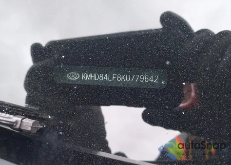 2019 Hyundai Elantra Value Edition z USA, uszkodzony, nr VIN KMHD84LF8KU779642